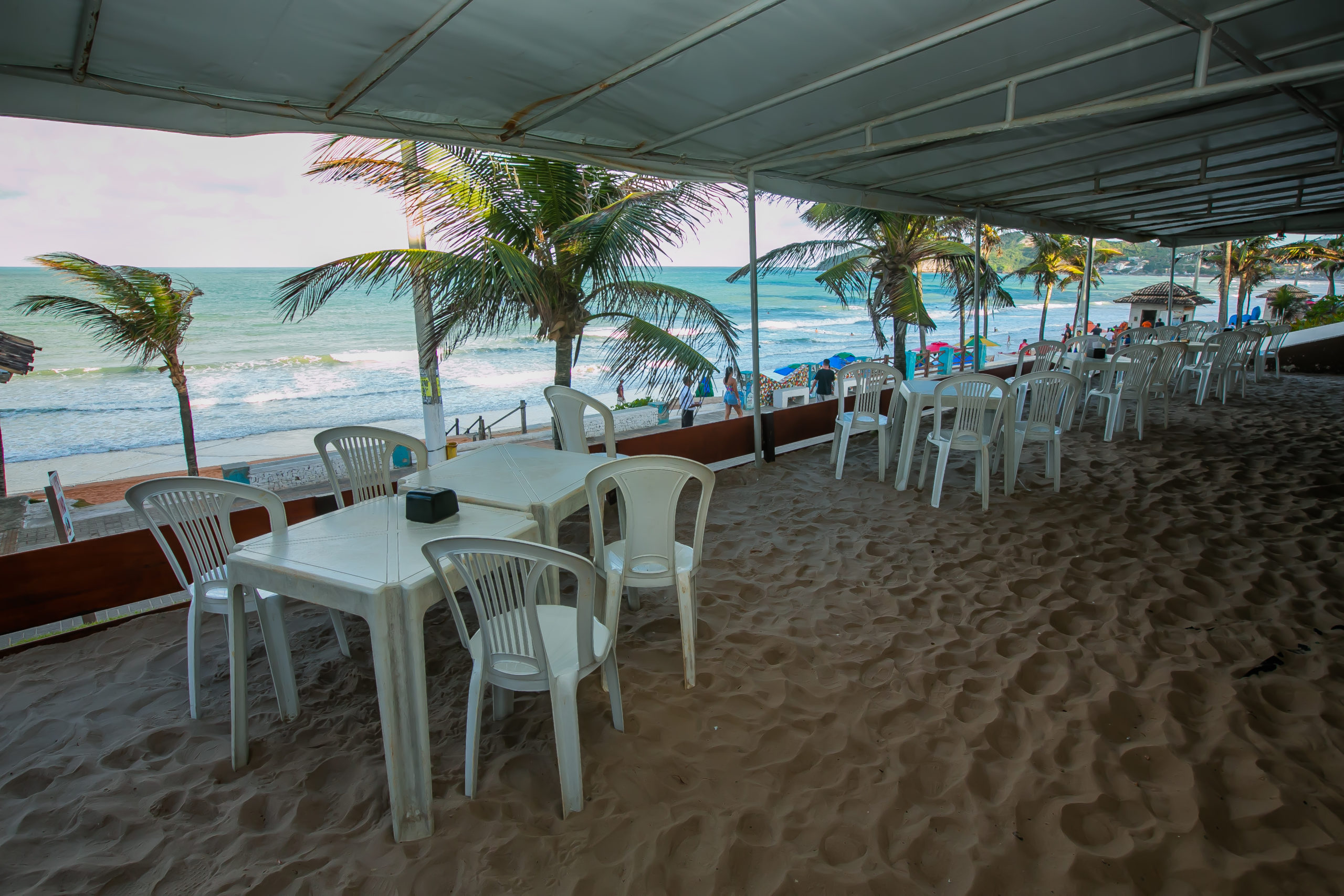 Os clientes do Dom Aquino podem se acomodar bem próximos da praia de Ponta Negra